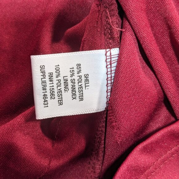 Burgundy Red Lace Long Ruffle Sleeve Cottagecore
Winter looks - Picture 4 of 8